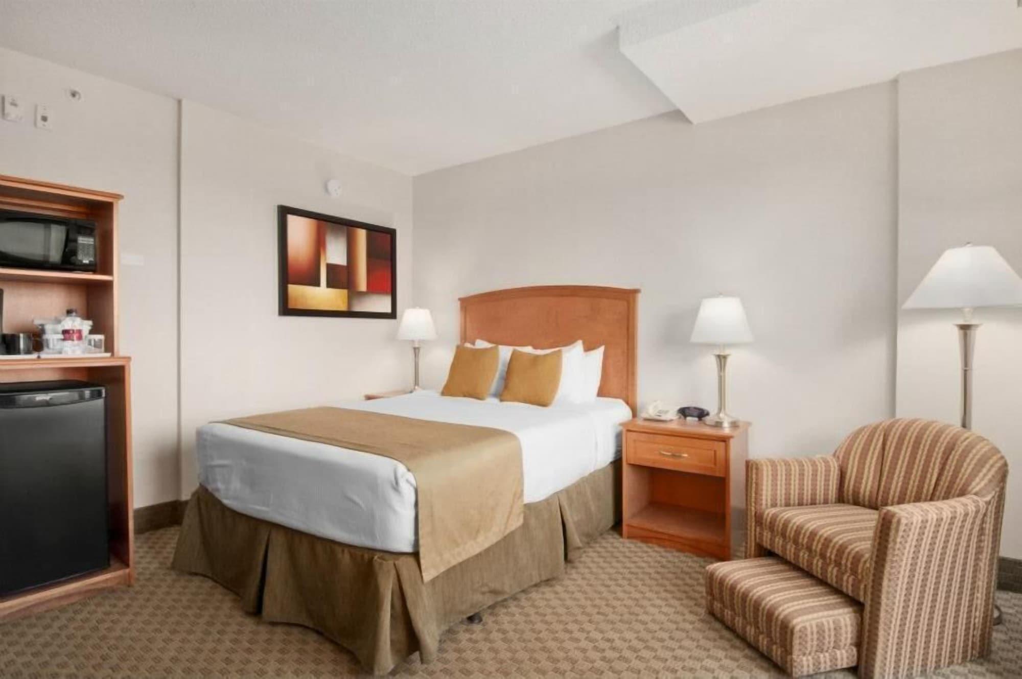 Ramada By Wyndham Edmonton South Ξενοδοχείο Εξωτερικό φωτογραφία