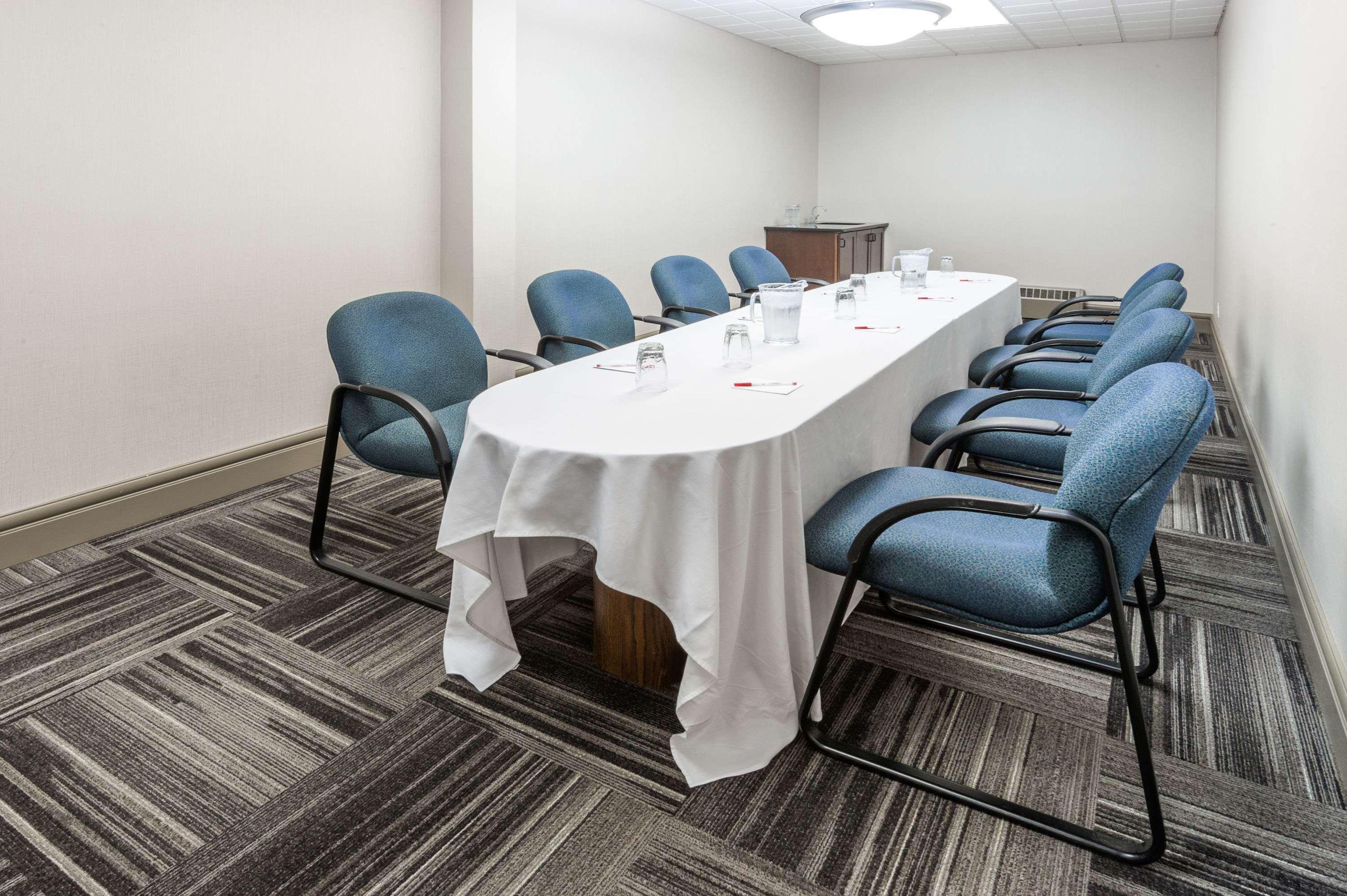 Ramada By Wyndham Edmonton South Ξενοδοχείο Εξωτερικό φωτογραφία