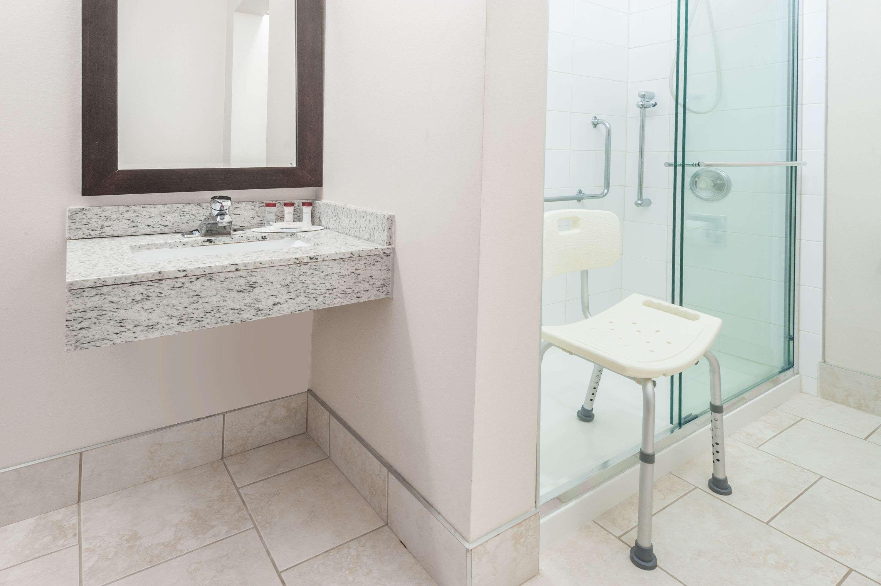 Ramada By Wyndham Edmonton South Ξενοδοχείο Εξωτερικό φωτογραφία
