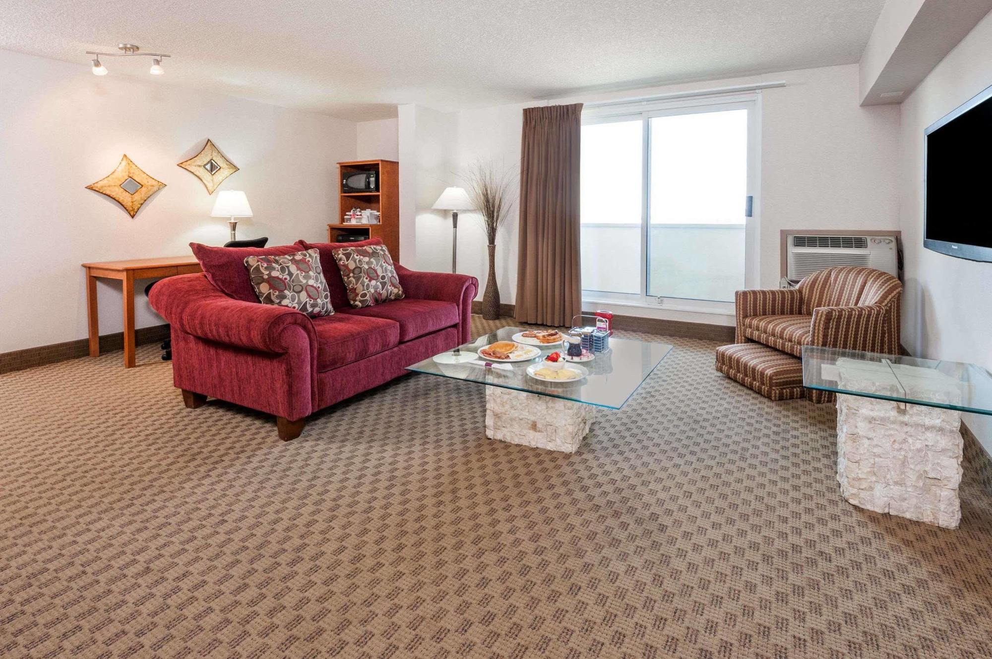 Ramada By Wyndham Edmonton South Ξενοδοχείο Εξωτερικό φωτογραφία