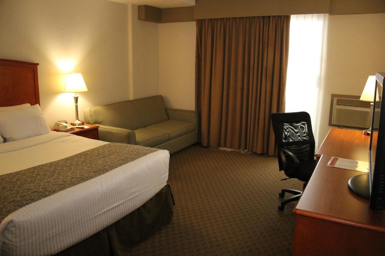 Ramada By Wyndham Edmonton South Ξενοδοχείο Εξωτερικό φωτογραφία